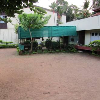 Kukies Holiday Inn, Thiruvananthapuram 3